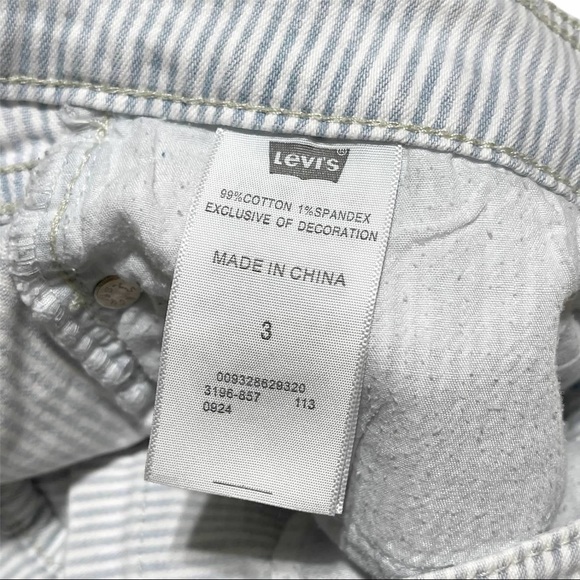 Levi’s Shorty Shorts Lightwash Striped - Picture 8 of 10